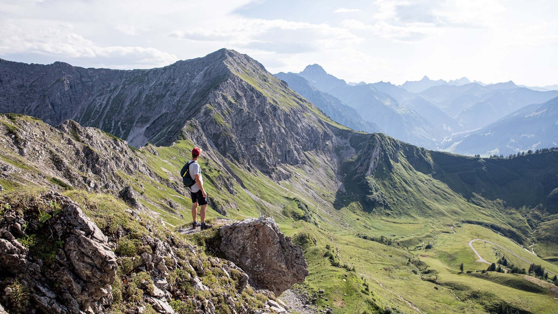 Urlaub im Kleinwalsertal: Sommer, Herbst, Winter, Frühling Urlaub im Kleinwalsertal: Sommer, Herbst, Winter, Frühling